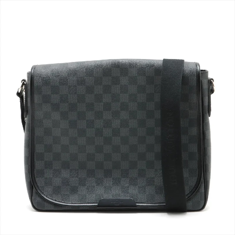 Louis Vuitton crossbody bags with a printed floral pattern for femininityLouis Vuitton Damier Graphite Daniel MM N58029