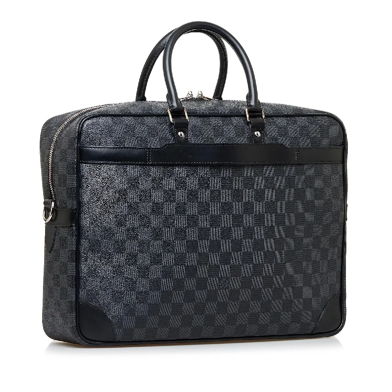 Louis Vuitton Twist bags with the iconic LV - turnlock closureLouis Vuitton Damier Graphite Porte Documents Voyage PM (SHG-aFXOnQ)