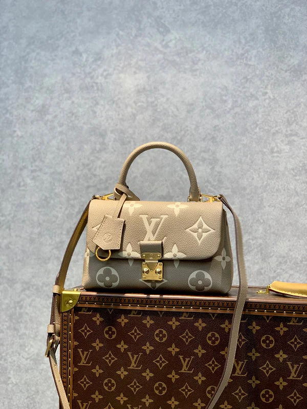 Ladies Louis Vuitton Capucines bags with a detachable shoulder strapLouis Vuitton Bags