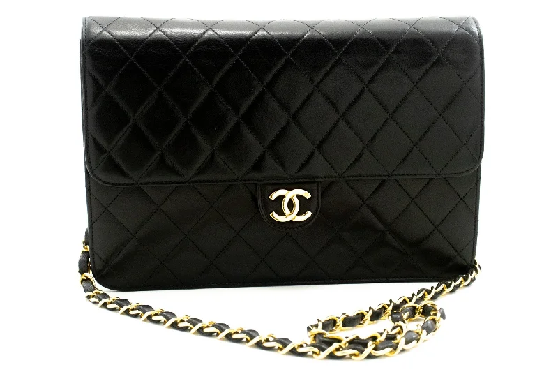 Chanel Designer Handbag with Unique DesignCHANEL Chain Shoulder Bag Clutch Black Quilted Flap Lambskin Purse