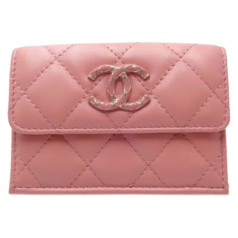 Chanel Classic Flap Bag for Evening PartyCHANEL Chanel Tri-fold Wallet AP3650 Matelasse Flap Lambskin Pink 180638 ☆