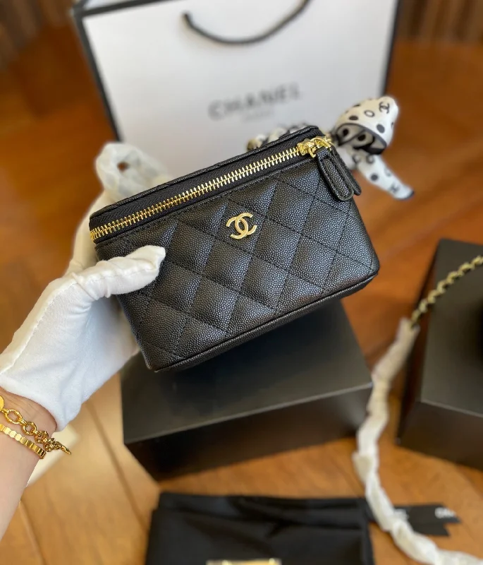 Chanel Lightweight Handbag for Daily ErrandsNew Arrival Bags Chanel  328