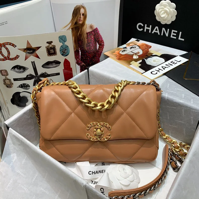 Chanel Handbag with Adjustable Strap for ComfortChanel -Bags - CHL Bags - 581