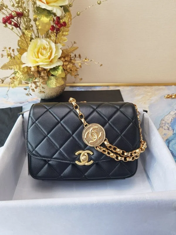 Chanel Quilted Leather Shoulder Bag for FashionistasChanel -Bags - CHL Bags - 618