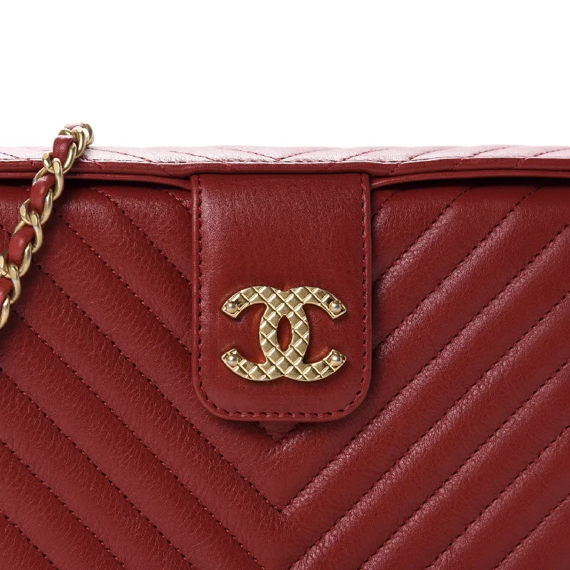 Chanel Luxury Handbag for High - End EventsChanel Calfskin Chevron Quilted Paris Hamburg Rock The Corner Minaudiere Bag