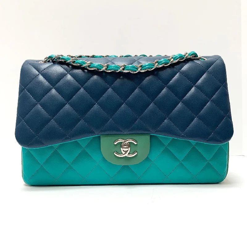 Chanel Quilted Leather Shoulder Bag for FashionistasChanel Classic Jumbo Tricolor Flap Bag