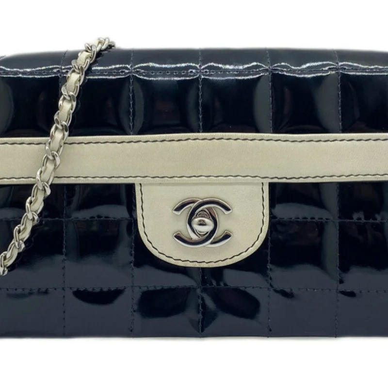 Chanel Quilted Leather Shoulder Bag for FashionistasCHANEL Chain Shoulder Bag Chocolate Bar Enamel Black White Women's 66******