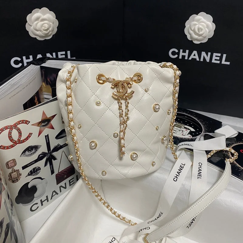 Chanel Quilted Leather Shoulder Bag for FashionistasChanel -Bags - CHL Bags - 631