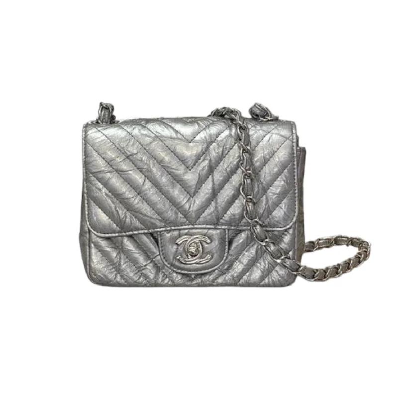 Chanel Medium Tote Bag for Office LadiesPatent Crumpled Calfskin Chevron Mini Square Flap Silver