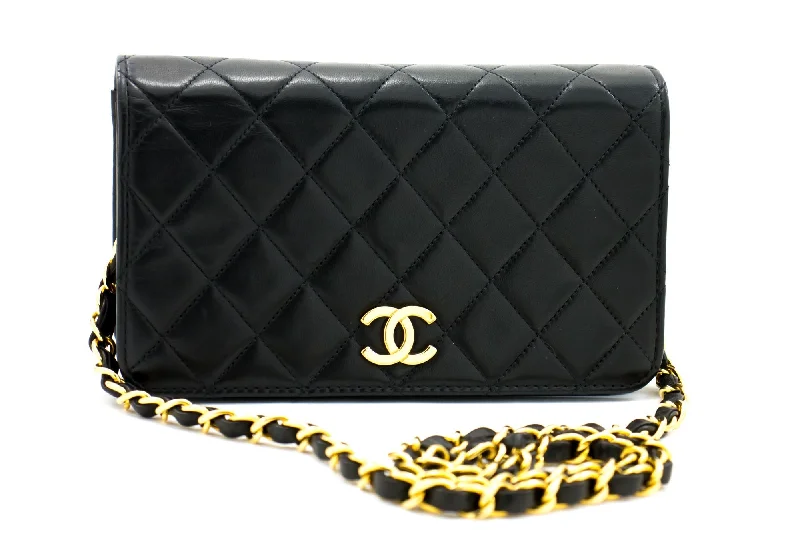 Chanel Chain Strap Handbag for Everyday UseCHANEL Full Flap Chain Shoulder Bag Clutch Black Quilted Lambskin h09