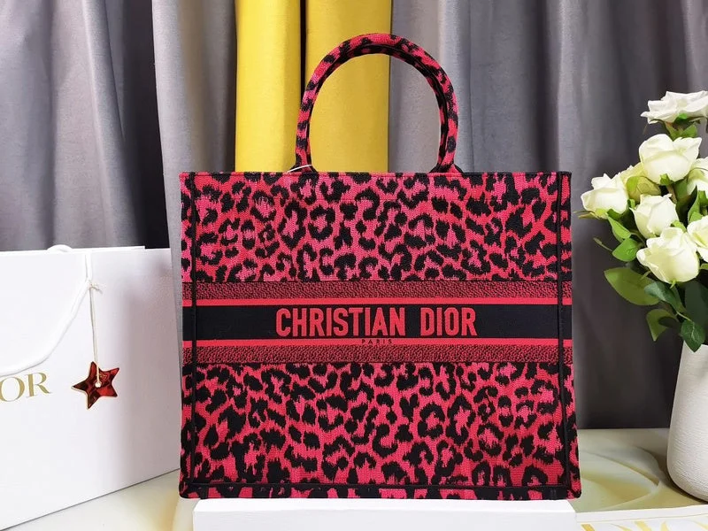 High - fashion Christian Dior bags with a geometric patternChristian Dior Bags - 2681