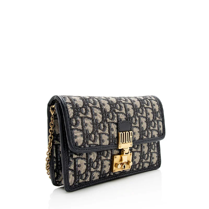 Christian Dior bags with a detachable coin purse insideDior Oblique DiorAddict Chain Clutch (20828)