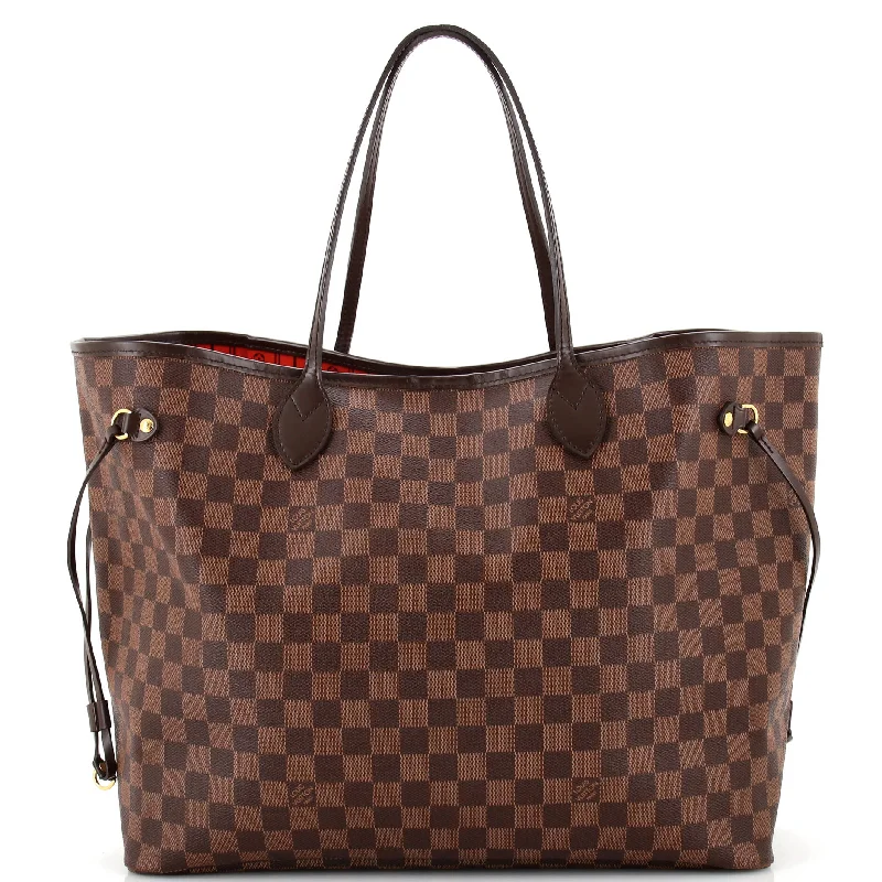 Christian Dior Saddle bags with a patent leather finish for a shiny lookNeverfull Tote Damier GM