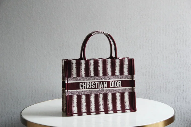 Fashion - forward Christian Dior tote bags for the modern womanmakbags - Dior Bags - 3814